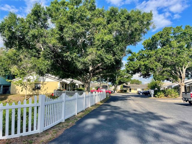 2780 PARK DRIVE D 4, Clearwater, FL 33763