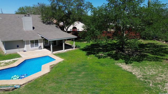 7730 Barren Ridge Dr, San Antonio, TX 78239