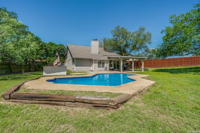 7730 Barren Ridge Dr, San Antonio, TX 78239