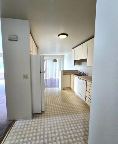 722 N HAWTHORNE DRIVE, Appleton, WI 54915