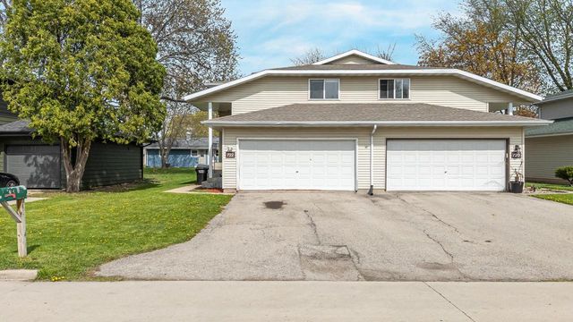 722 N HAWTHORNE DRIVE, Appleton, WI 54915