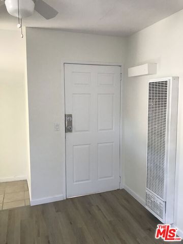 1060 E 6th Street, Long Beach, CA 90802