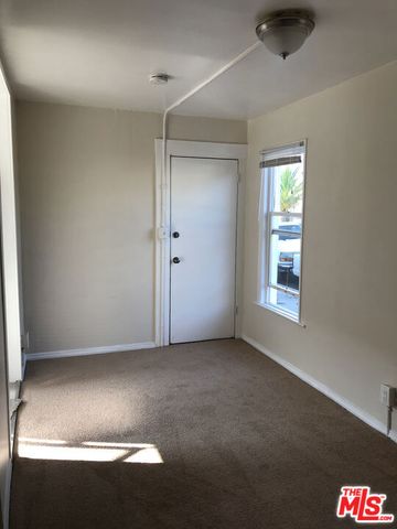 1060 E 6th Street, Long Beach, CA 90802