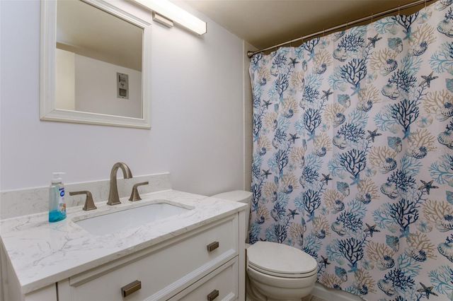 7405 BAY ISLAND DRIVE S 321, South Pasadena, FL 33707