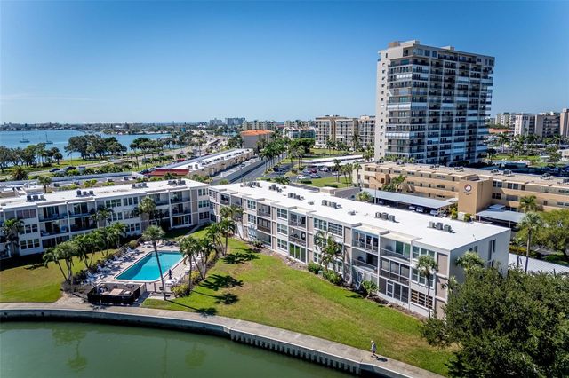 7405 BAY ISLAND DRIVE S 321, South Pasadena, FL 33707