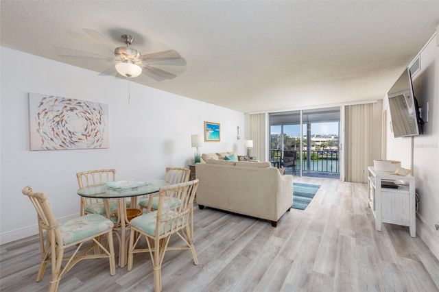 7405 BAY ISLAND DRIVE S 321, South Pasadena, FL 33707