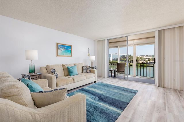 7405 BAY ISLAND DRIVE S 321, South Pasadena, FL 33707