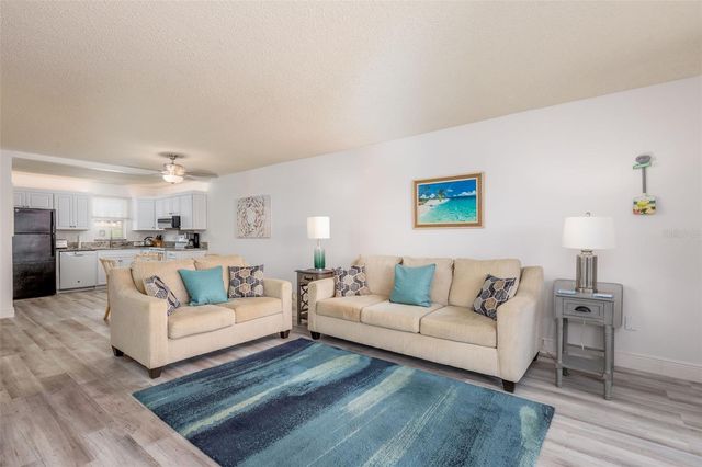 7405 BAY ISLAND DRIVE S 321, South Pasadena, FL 33707