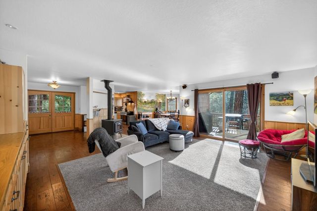 13052 Wood Rose Way, Grass Valley, CA 95945