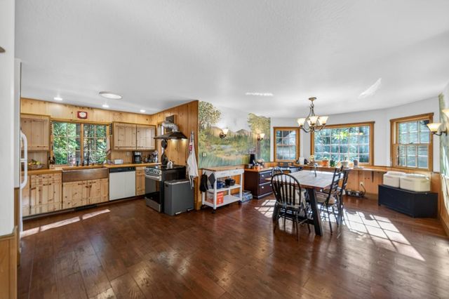 13052 Wood Rose Way, Grass Valley, CA 95945