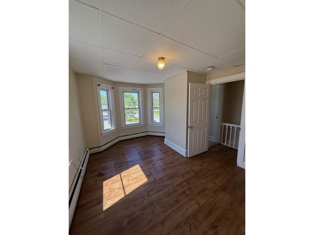 1036 North Avenue, Burlington, VT 05401