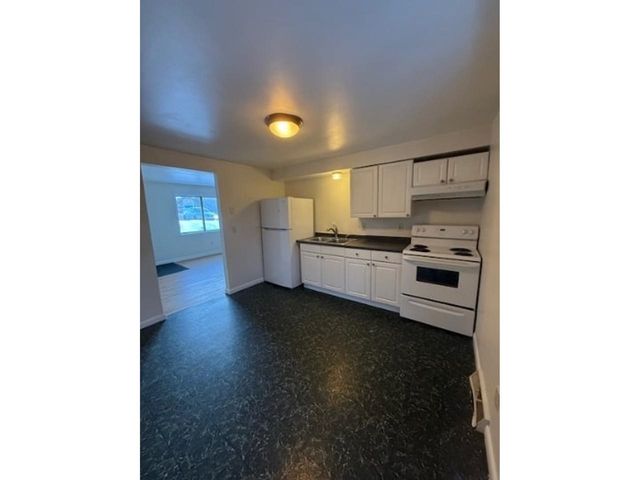 1036 North Avenue, Burlington, VT 05401