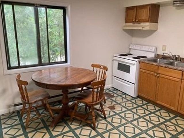 1036 North Avenue, Burlington, VT 05401