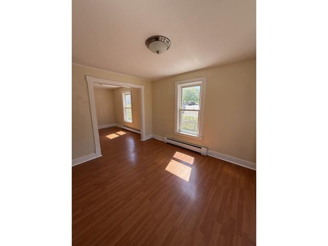 1036 North Avenue, Burlington, VT 05401