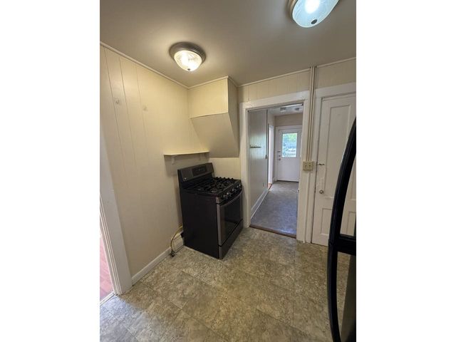 1036 North Avenue, Burlington, VT 05401