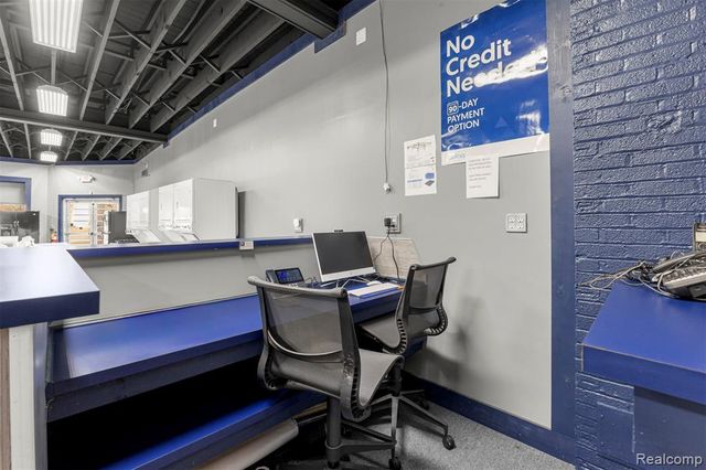 12732 E 8 Mile Road, Detroit, MI 48205