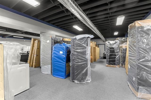 12732 E 8 Mile Road, Detroit, MI 48205