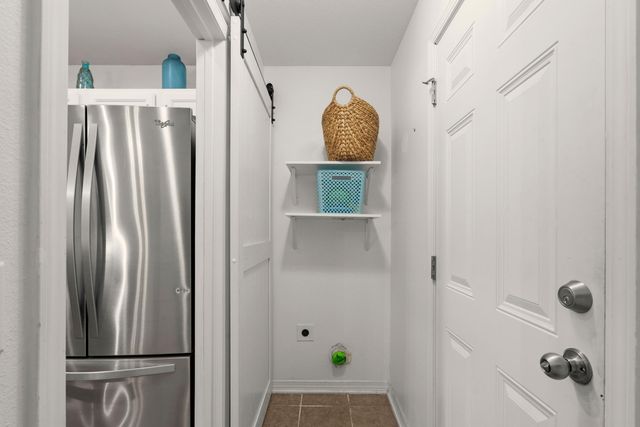 8434 Island Drive, Navarre, FL 32566