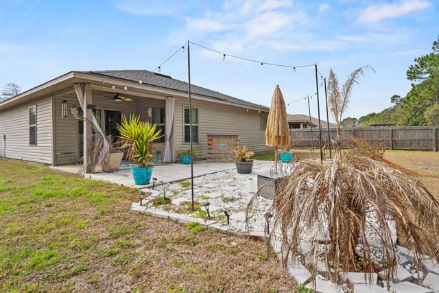 8434 Island Drive, Navarre, FL 32566