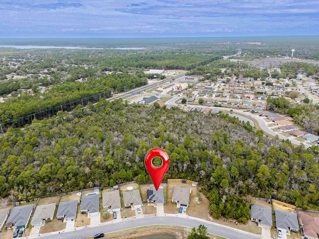 8434 Island Drive, Navarre, FL 32566
