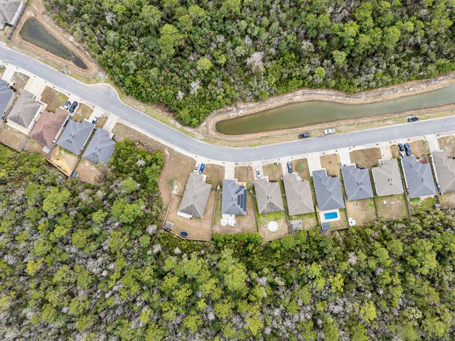 8434 Island Drive, Navarre, FL 32566