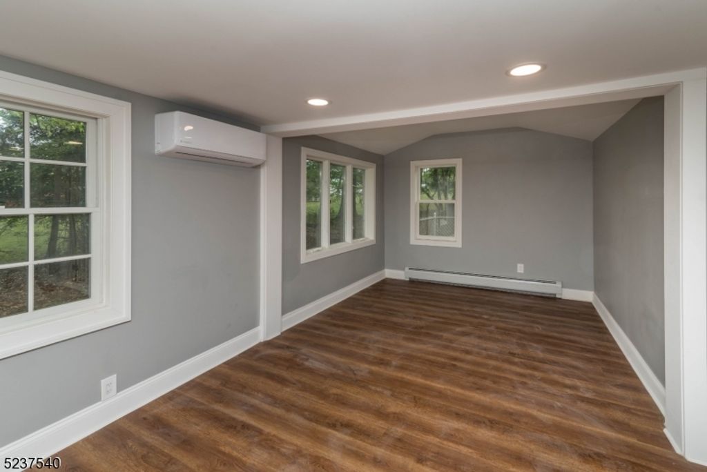 496 Manchester Ave, North Haledon Boro, NJ 07508 — photo 3