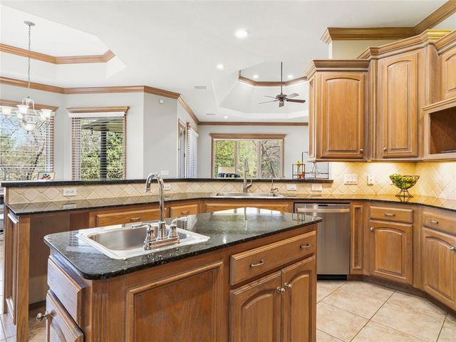 18632 Wolf Creek Drive, Edmond, OK 73012