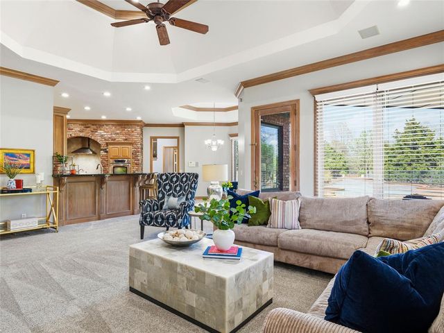 18632 Wolf Creek Drive, Edmond, OK 73012