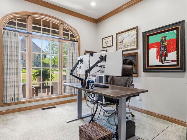 18632 Wolf Creek Drive, Edmond, OK 73012