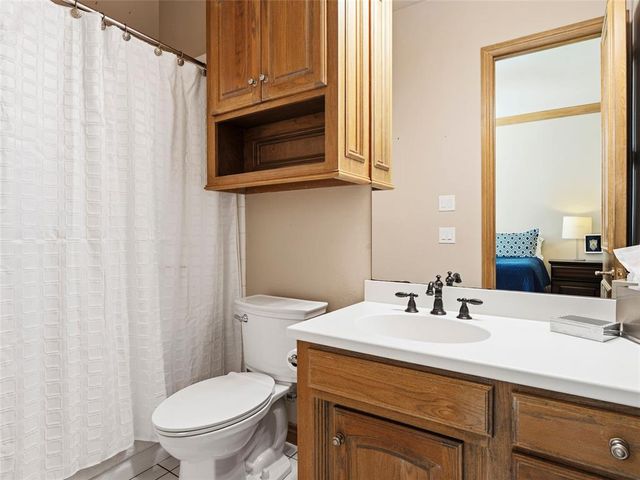 18632 Wolf Creek Drive, Edmond, OK 73012