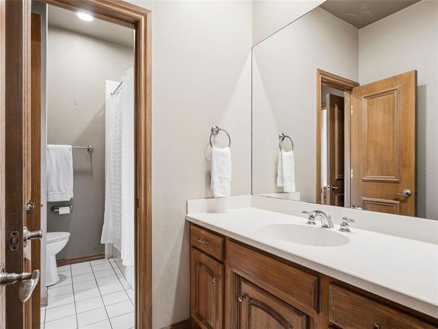 18632 Wolf Creek Drive, Edmond, OK 73012