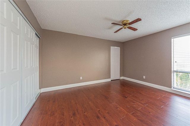 1555 14th Avenue 201, Vero Beach, FL 32960