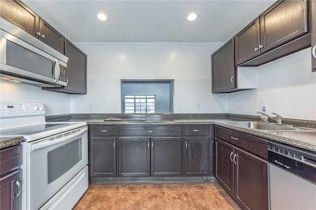 1555 14th Avenue 201, Vero Beach, FL 32960