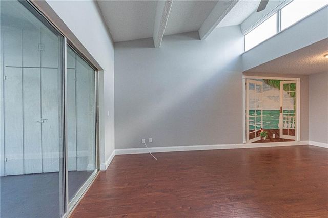 1555 14th Avenue 201, Vero Beach, FL 32960