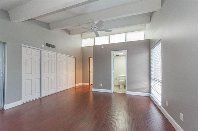 1555 14th Avenue 201, Vero Beach, FL 32960