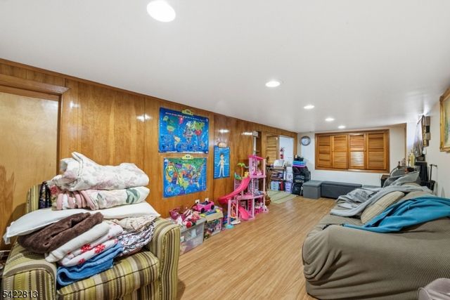 566 Chapman St, Hillside Twp., NJ 07205