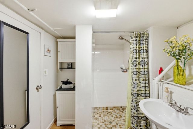 566 Chapman St, Hillside Twp., NJ 07205