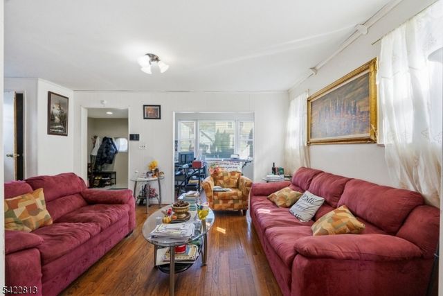 566 Chapman St, Hillside Twp., NJ 07205