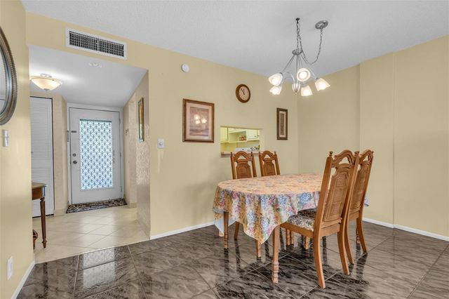 4850 NW 29th Court 221, Lauderdale Lakes, FL 33313