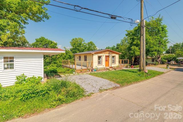 153 Vinewood Circle, Asheville, NC 28806