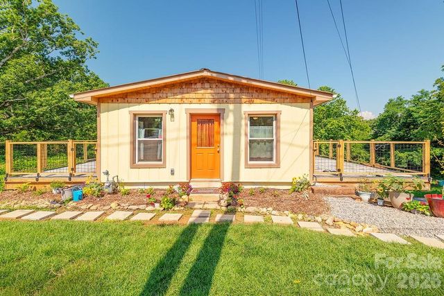 153 Vinewood Circle, Asheville, NC 28806