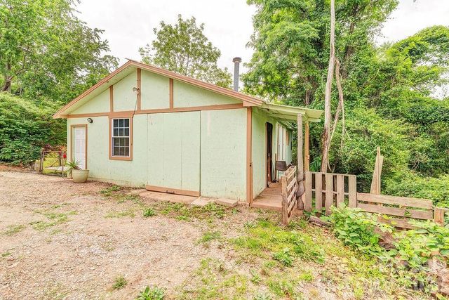 153 Vinewood Circle, Asheville, NC 28806