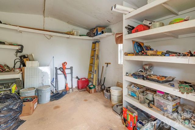 153 Vinewood Circle, Asheville, NC 28806
