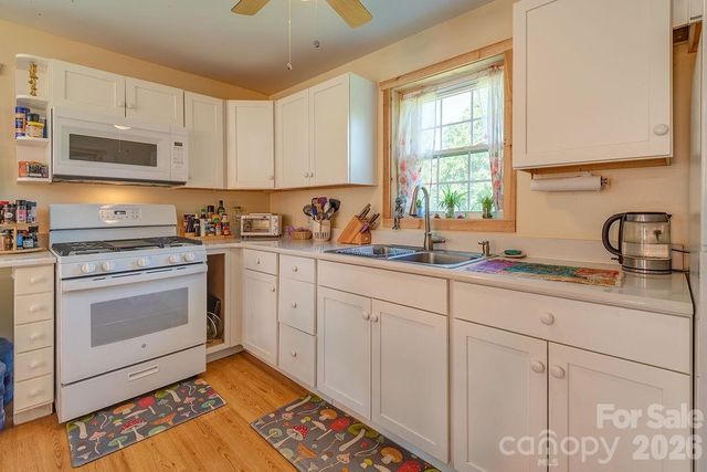 153 Vinewood Circle, Asheville, NC 28806