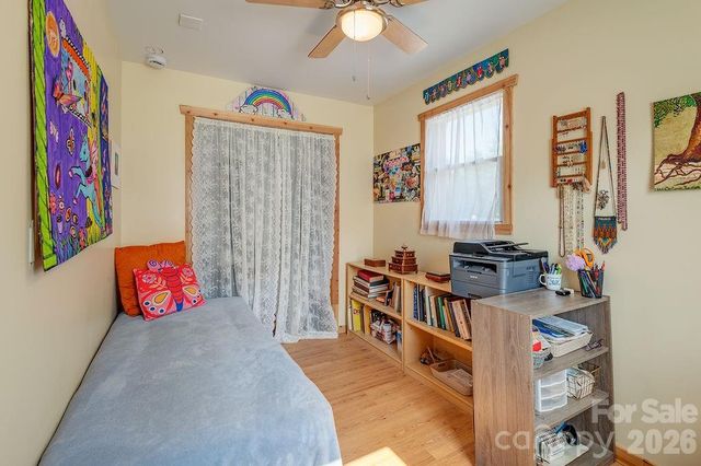 153 Vinewood Circle, Asheville, NC 28806