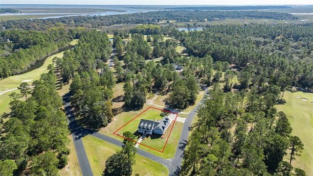 1045 Par Drive NE, Townsend, GA 31331