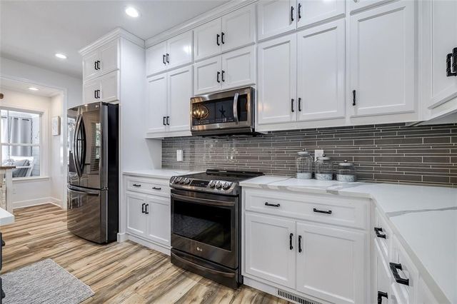 1045 Par Drive NE, Townsend, GA 31331