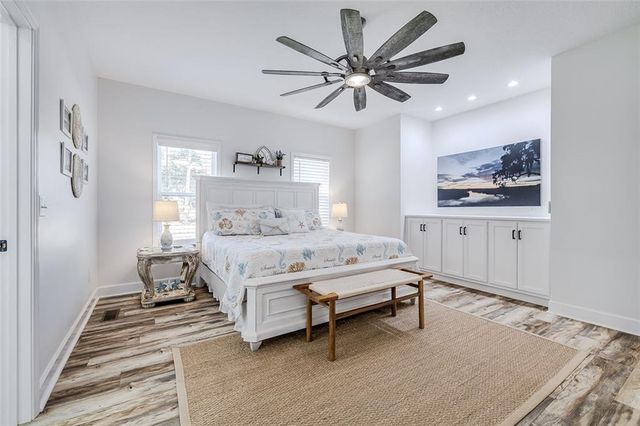 1045 Par Drive NE, Townsend, GA 31331