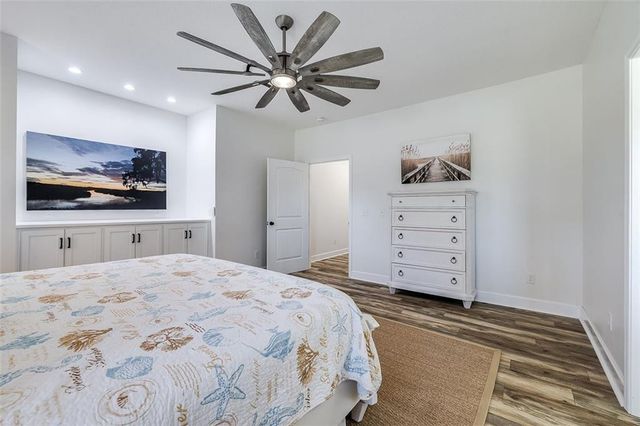1045 Par Drive NE, Townsend, GA 31331