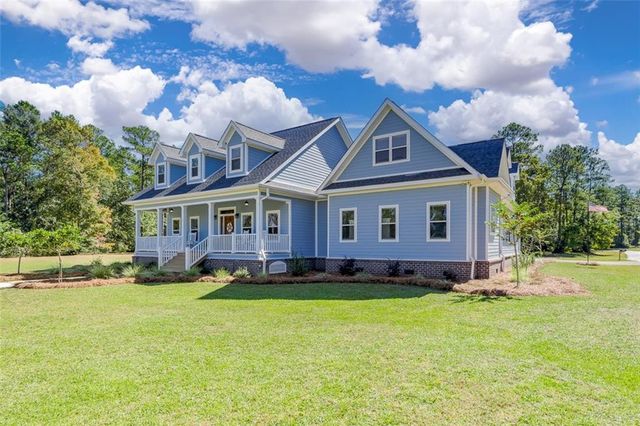 1045 Par Drive NE, Townsend, GA 31331